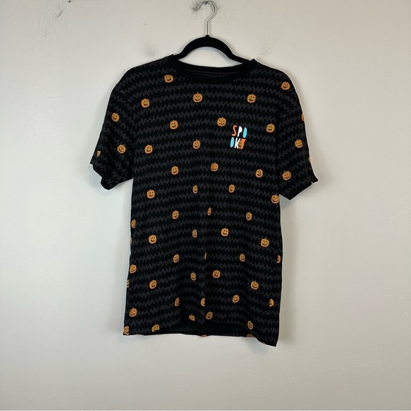 Denim & Flower | Black Patterned Jack o Lantern Print "Spooky" T-Shirt Medium - Picture 1 of 7